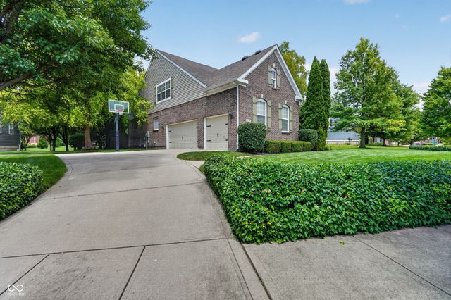 13556 Alston, Fishers, IN 46037