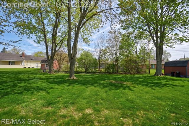 4476 Old Carriage Road, Flint Charter Township, MI 48507