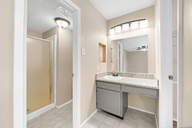 710 Old Colony Drive, Richmond, TX 77406