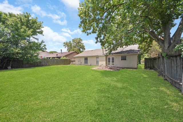 710 Old Colony Drive, Richmond, TX 77406