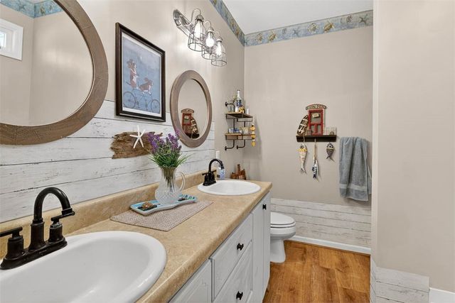 1215 Tidal Drive SE, Townsend, GA 31331