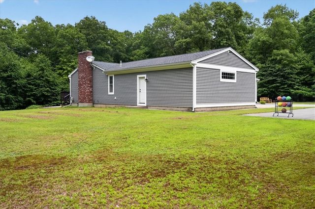 884 Reynolds Road, Glocester, RI 02814