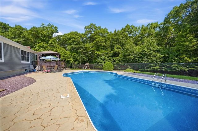 884 Reynolds Road, Glocester, RI 02814