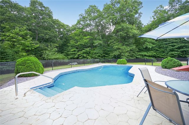 884 Reynolds Road, Glocester, RI 02814