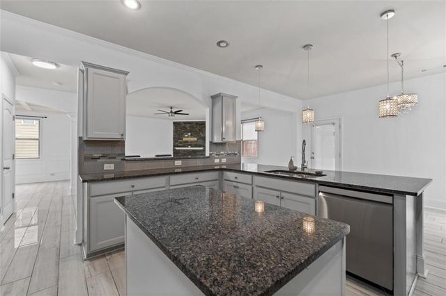 351 The Boulevard, Newnan, GA 30263