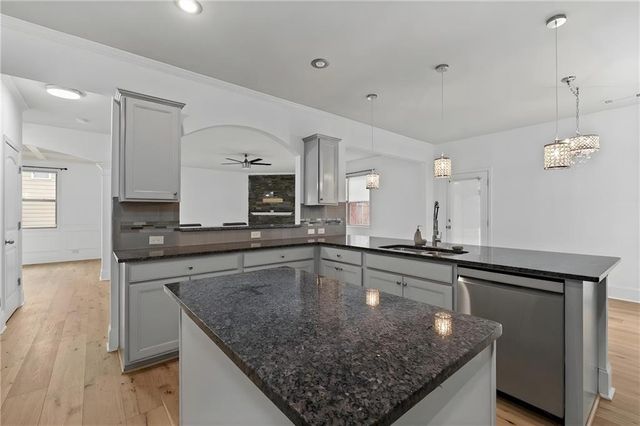 351 The Boulevard, Newnan, GA 30263