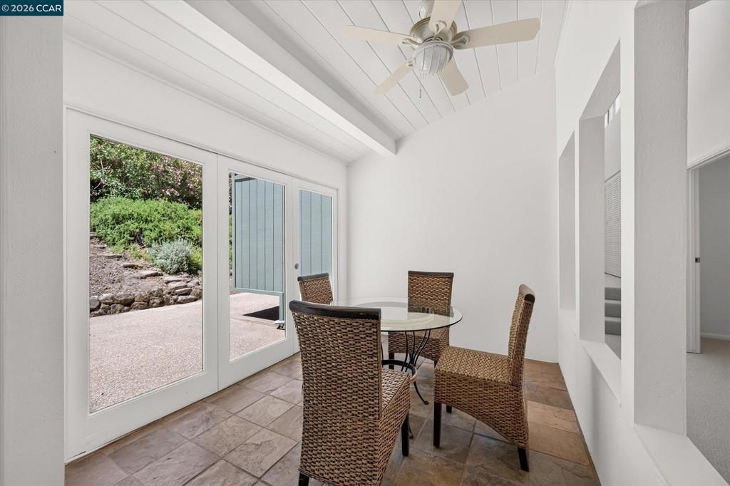Image 14 of property listing at 53 Sleepy Hollow Ln, Orinda, CA 94563