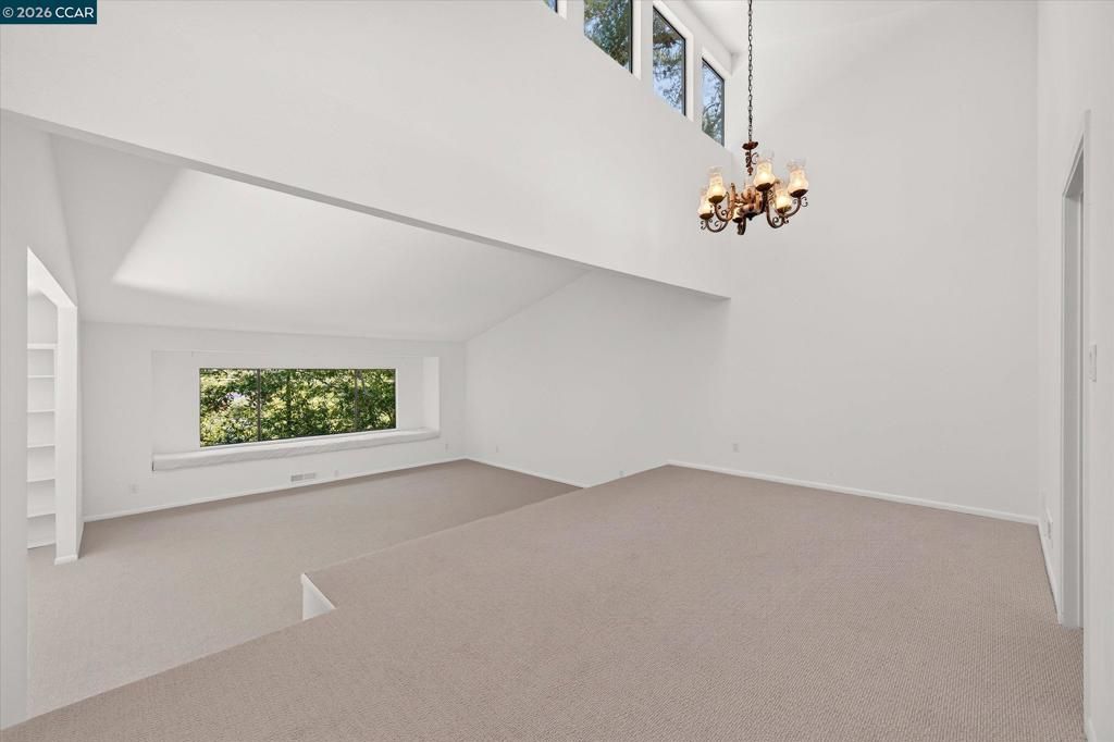 Image 15 of property listing at 53 Sleepy Hollow Ln, Orinda, CA 94563