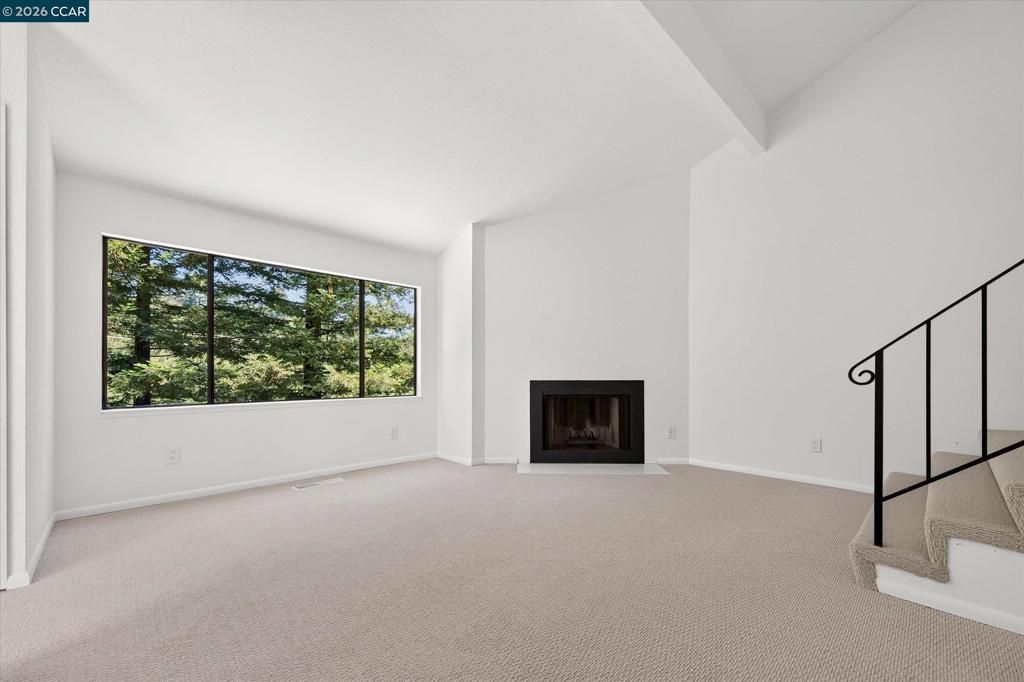 Image 20 of property listing at 53 Sleepy Hollow Ln, Orinda, CA 94563
