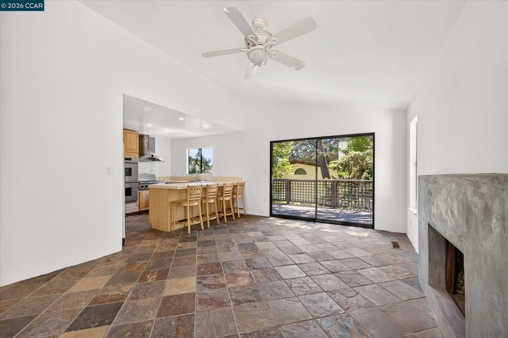 Image 8 of property listing at 53 Sleepy Hollow Ln, Orinda, CA 94563