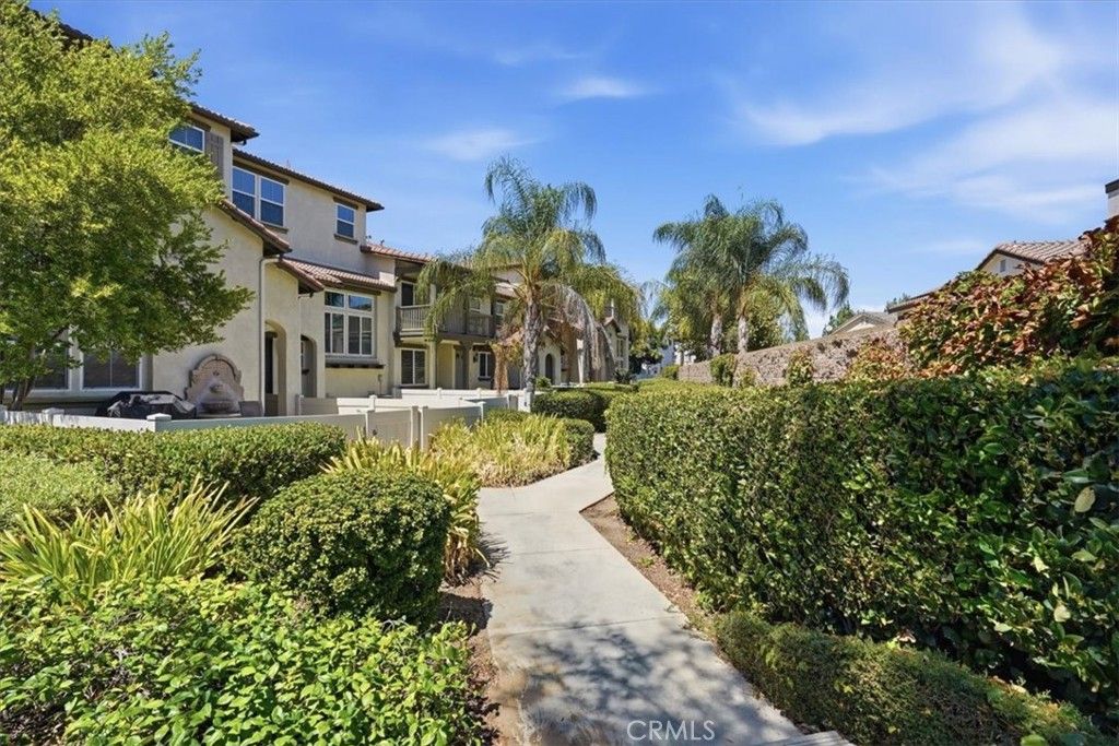 33600 Willow Haven #106 Lane, Murrieta, CA 92563 — exterior