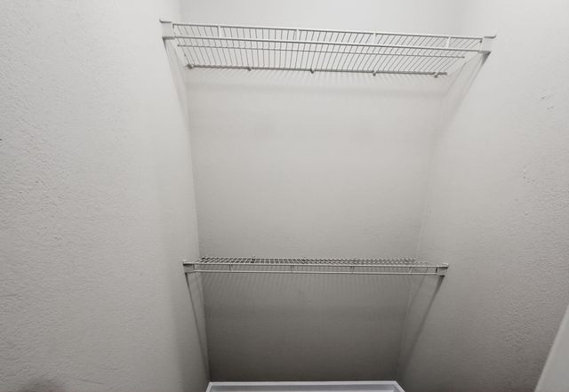 4393 BISHOP HILLS DR, Memphis, TN 38128