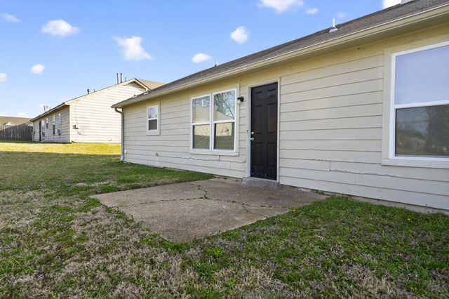 4393 BISHOP HILLS DR, Memphis, TN 38128