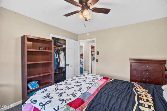 819 Redwood Drive, Mount Carmel, TN 37645