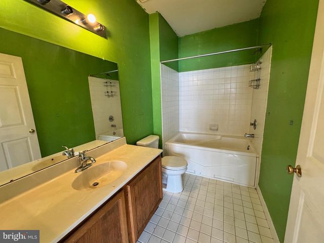 11103 CORNERSTONE DR, Yardley, PA 19067