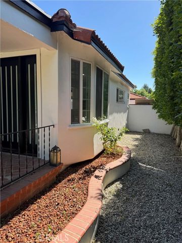 5230 Seville Avenue, Encino (los Angeles), CA 91436