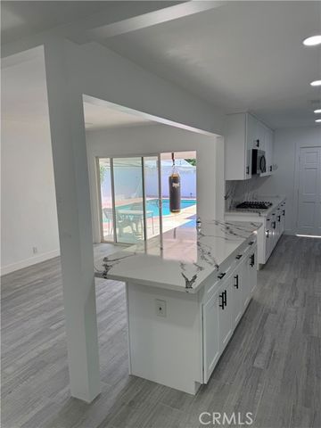 5230 Seville Avenue, Encino (los Angeles), CA 91436