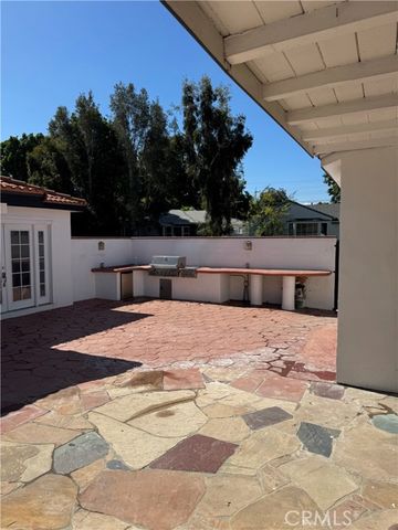 5230 Seville Avenue, Encino (los Angeles), CA 91436