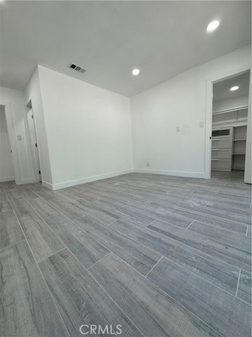 5230 Seville Avenue, Encino (los Angeles), CA 91436