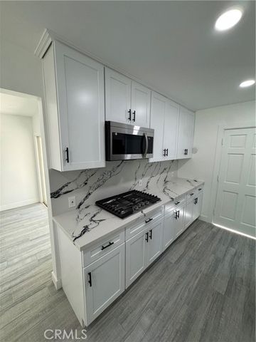 5230 Seville Avenue, Encino (los Angeles), CA 91436