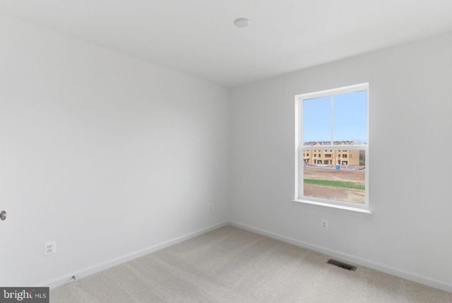 45 SCAMMEL DR, Bunker Hill, WV 25413