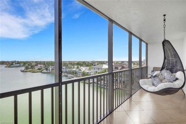 10420 Gulf Shore DR 162, Naples, FL 34108
