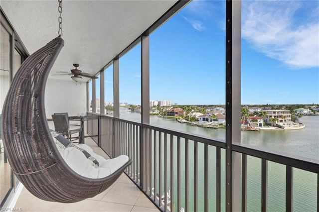10420 Gulf Shore DR 162, Naples, FL 34108