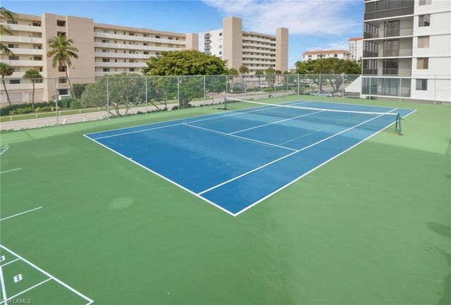 10420 Gulf Shore DR 162, Naples, FL 34108