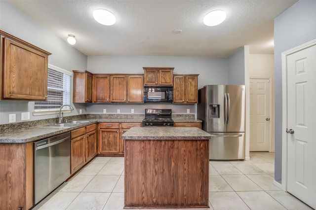 6318 Applewood Forest Drive, Katy, TX 77494