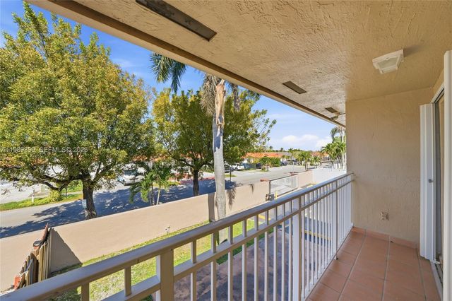 6997 W 29th Ave 202, Hialeah, FL 33018