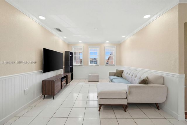 6997 W 29th Ave 202, Hialeah, FL 33018