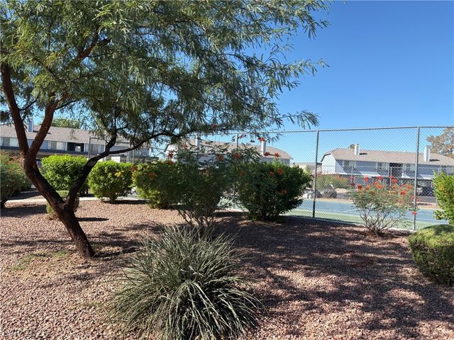 5430 Centurion Court 203, Las Vegas, NV 89122