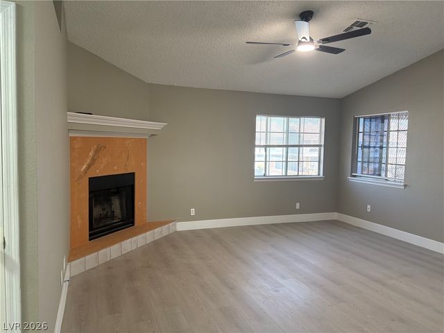 5430 Centurion Court 203, Las Vegas, NV 89122