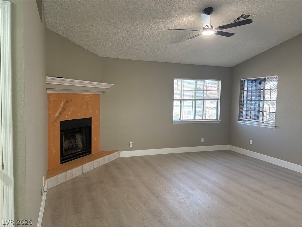 5430 Centurion Court 203, Las Vegas, NV 89122 — photo 2