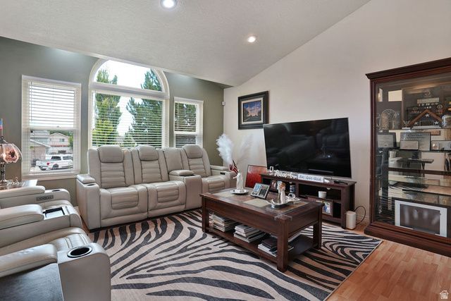 464 W SADDLEBACK DR, Springville, UT 84663