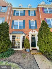 708 SCARBURGH WAY, Alexandria, VA 22314