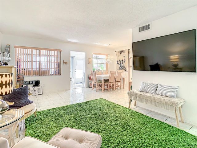 3100 HARTFORD STREET N 227, St Petersburg, FL 33713