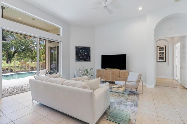15873 Double Eagle Trail, Delray Beach, FL 33446