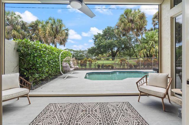 15873 Double Eagle Trail, Delray Beach, FL 33446