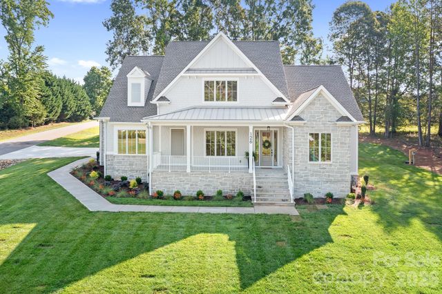 126 Manorly Lane, Mooresville, NC 28115