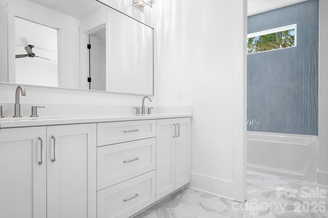 126 Manorly Lane, Mooresville, NC 28115