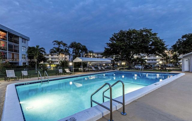 103 Royal Park Dr 1G, Oakland Park, FL 33309