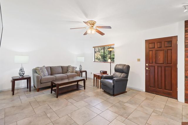 120 S Dowd Rd, Lincoln, CA 95648