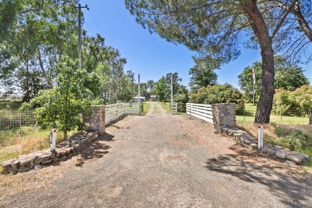 120 S Dowd Rd, Lincoln, CA 95648