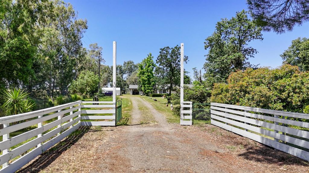 120 S Dowd Rd, Lincoln, CA 95648