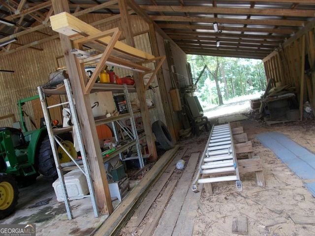 416 Old Jones Road, Whitesburg, GA 30185