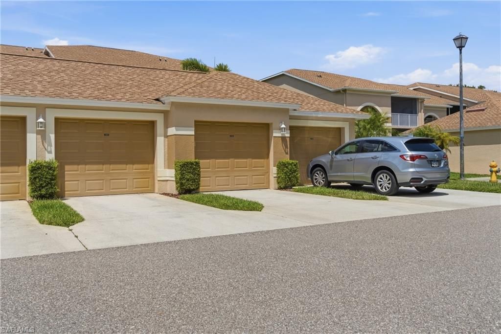 26841 Clarkston DR 105, BONITA SPRINGS, FL 34135 — photo 3