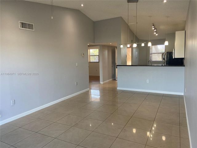 9849 Nob Hill Ln 9849, Sunrise, FL 33351