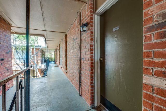 4525 Gilbert 204, Dallas, TX 75219