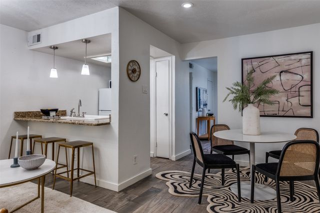 4525 Gilbert 204, Dallas, TX 75219